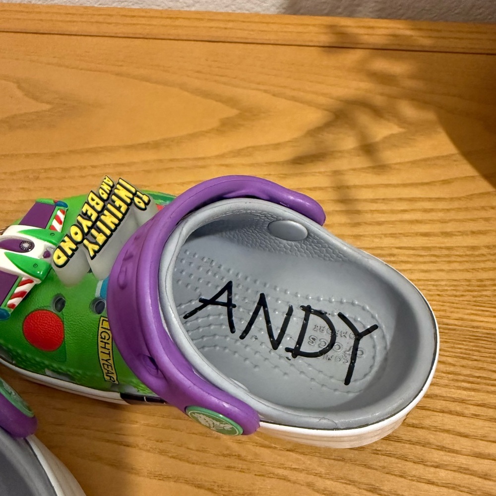 Disney Buzz Lightyear Crocs Size 5C - Picture 8 of 9